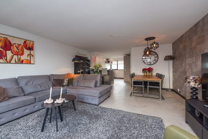 Foto 11 van Randmeerstraat 4