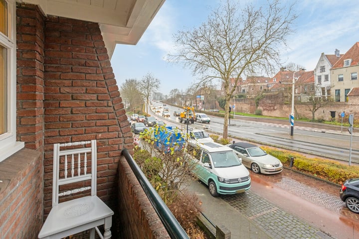 Bekijk foto 9 van Emmastraat 32