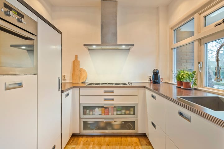 Foto 10 van Emmastraat 32