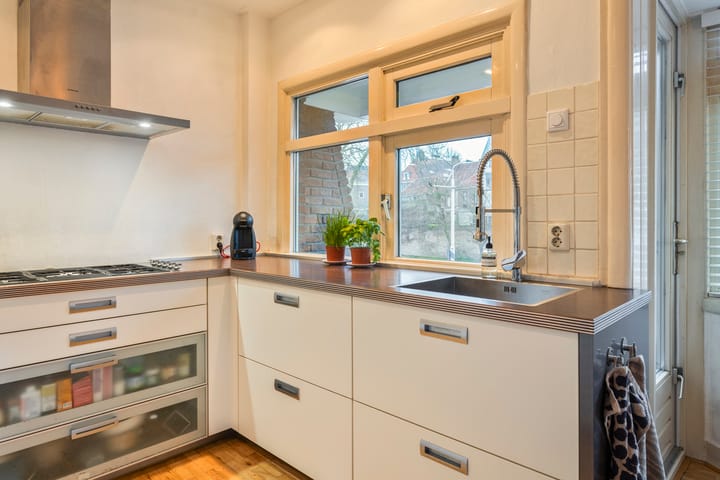 Foto 11 van Emmastraat 32