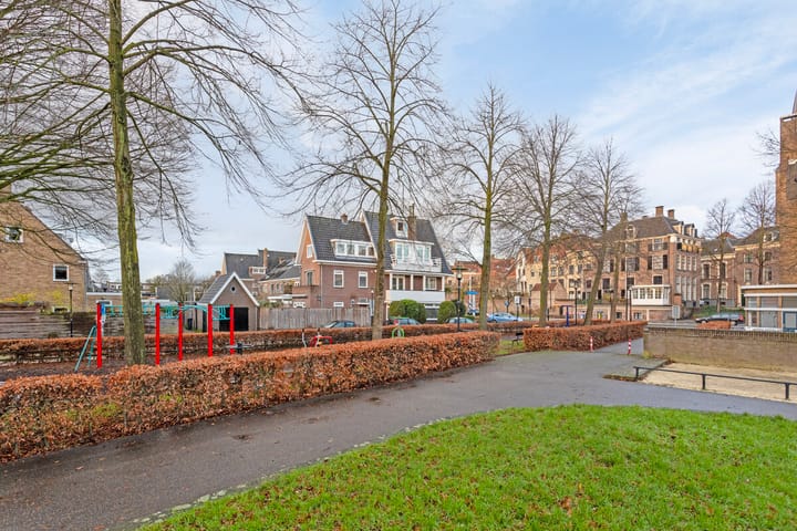 Foto 47 van Emmastraat 32