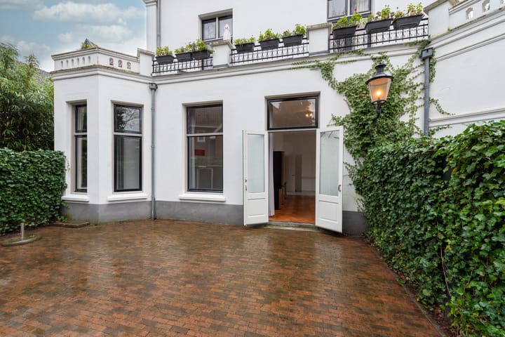 Foto 2 van Pieter Bothlaan 1-A