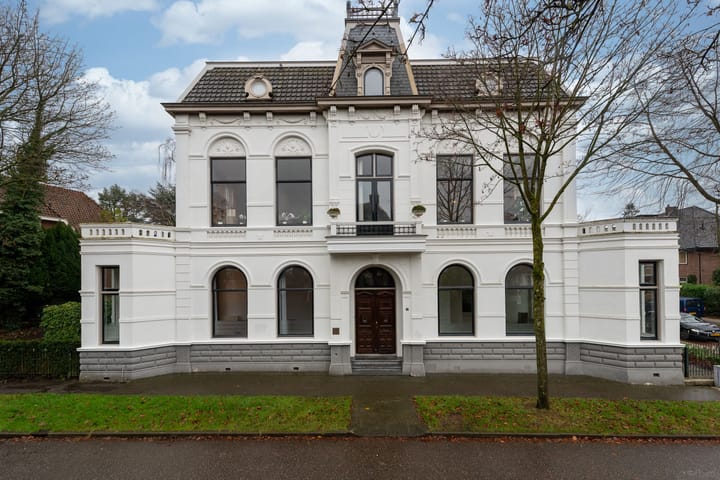 Foto 50 van Pieter Bothlaan 1-A