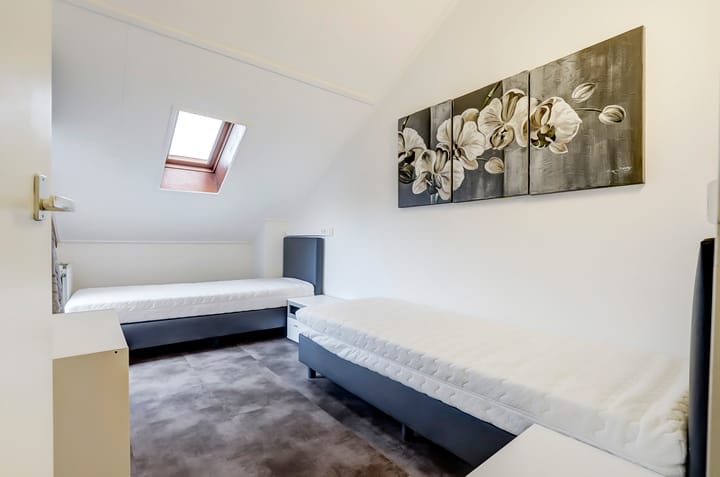 Photo 29 of Herckenstein 106