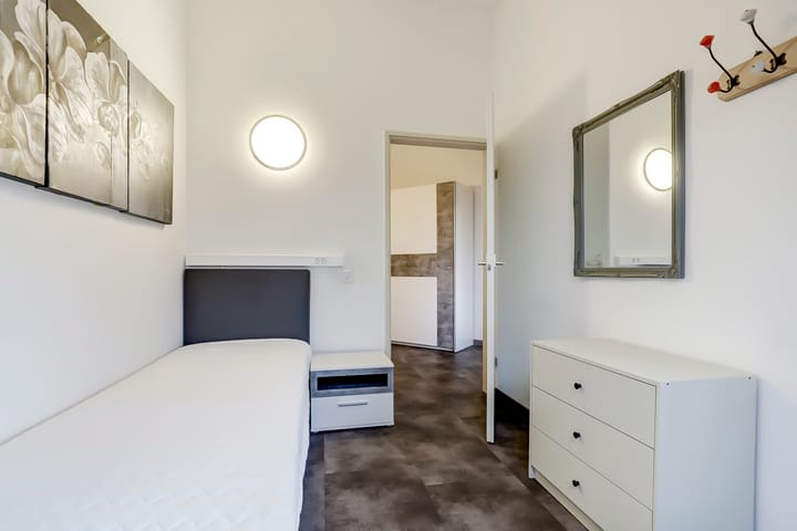 Photo 31 of Herckenstein 106