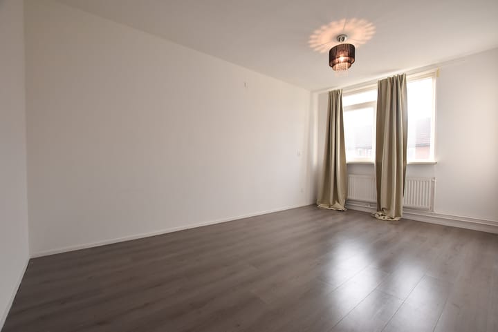 Foto 10 van Kamp 12 18