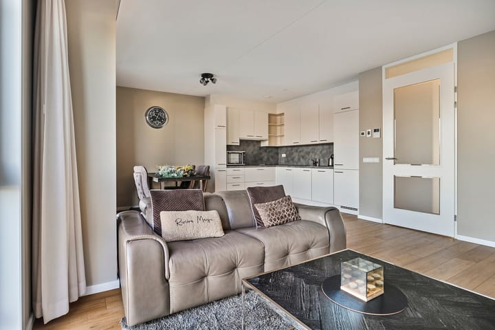 Foto 13 van Beneluxweg 9