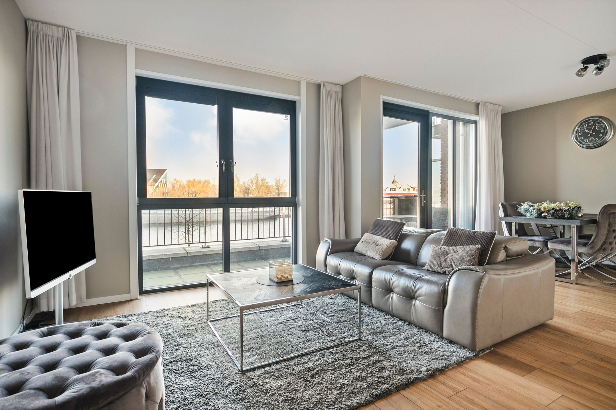 Foto 12 van Beneluxweg 9