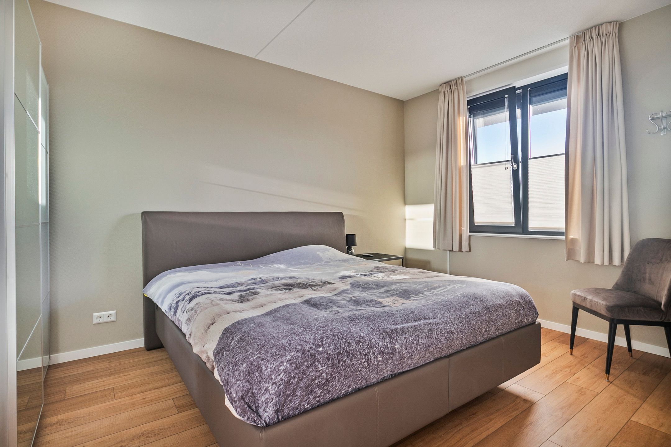 Foto 18 van Beneluxweg 9