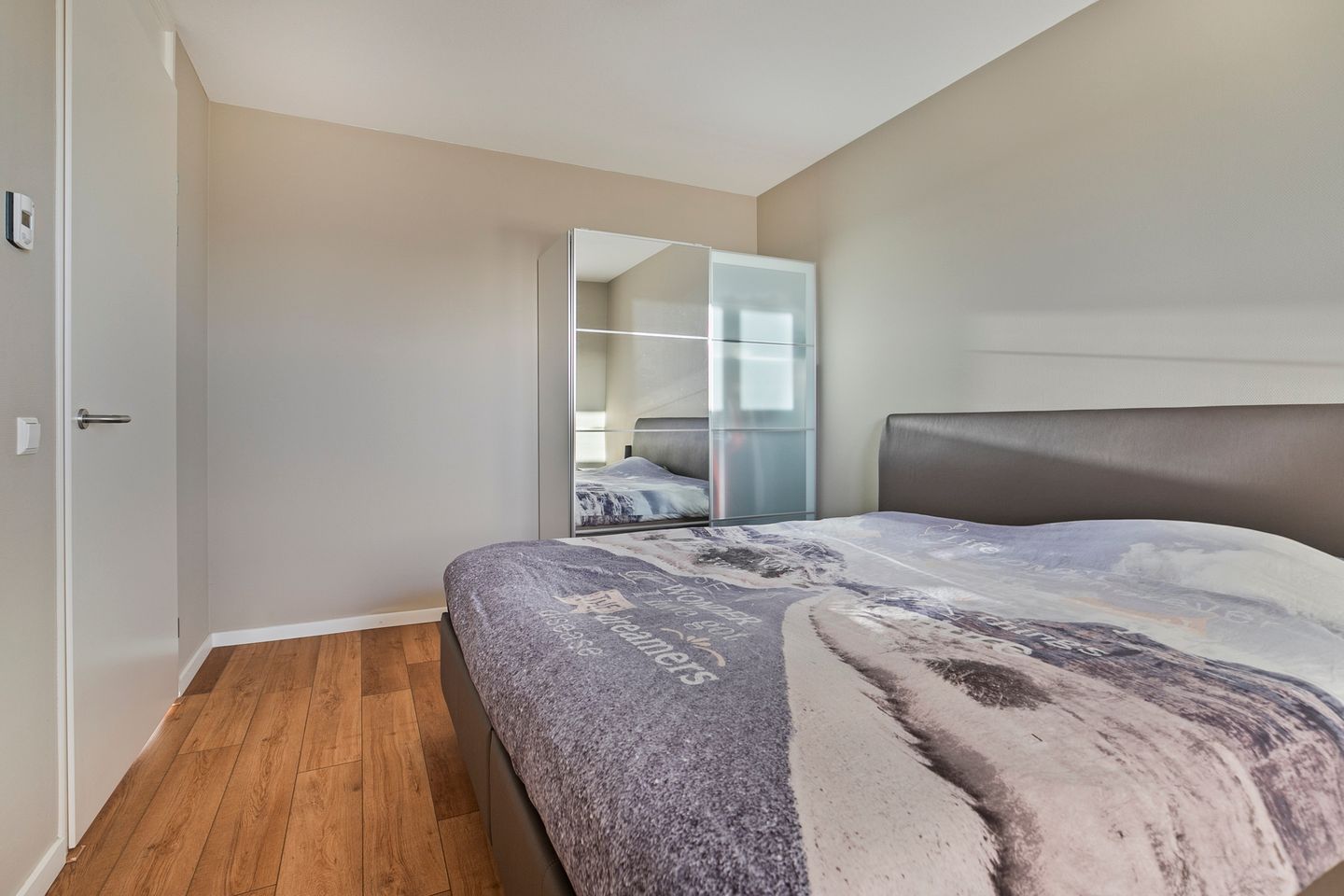 Foto 19 van Beneluxweg 9