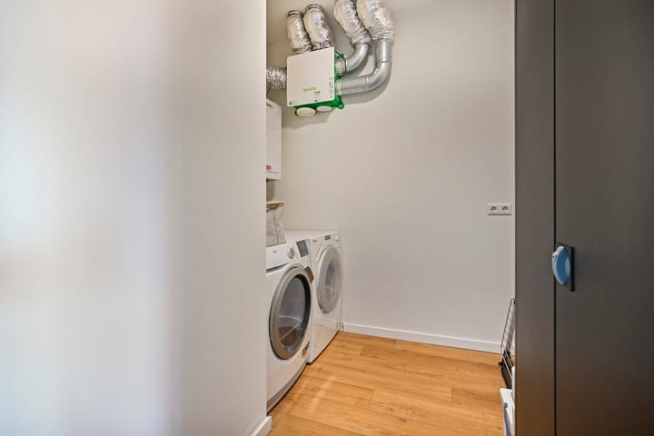 Foto 24 van Beneluxweg 9