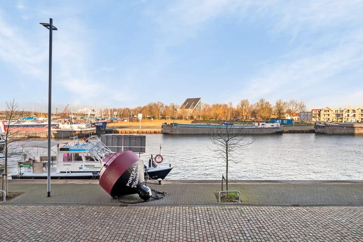 Foto 26 van Beneluxweg 9