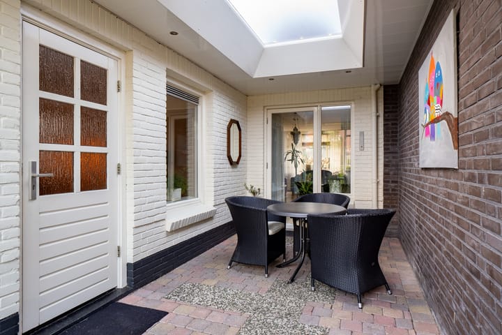 Foto 16 van Oostwal 25