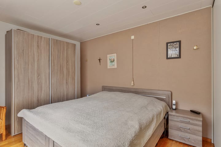 Foto 19 van Pater van den Elzenstraat 9