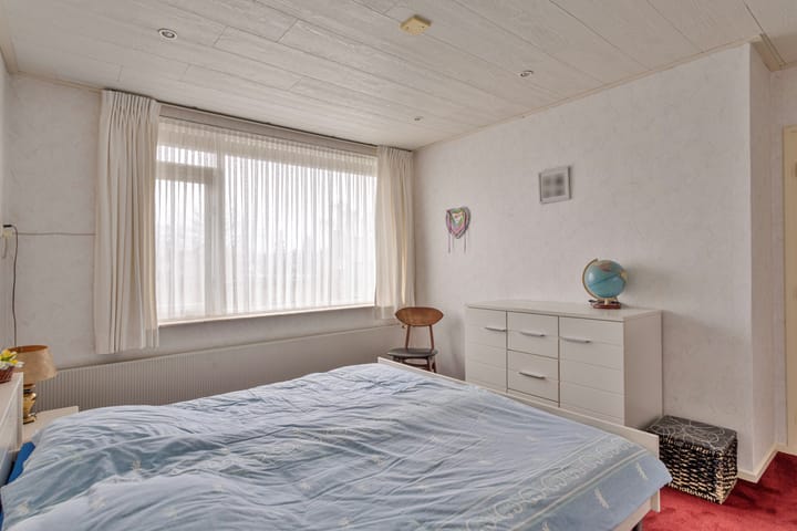 Foto 24 van Pater van den Elzenstraat 9