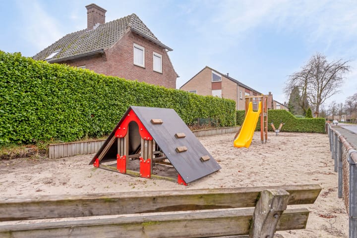 Foto 40 van Pater van den Elzenstraat 9