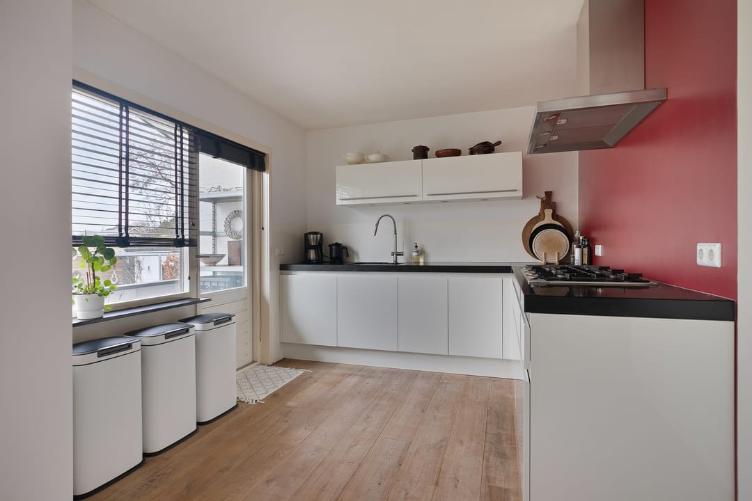 Foto 16 van Moersluisstraat 12