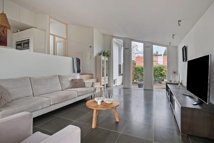 Foto 19 van Moersluisstraat 12