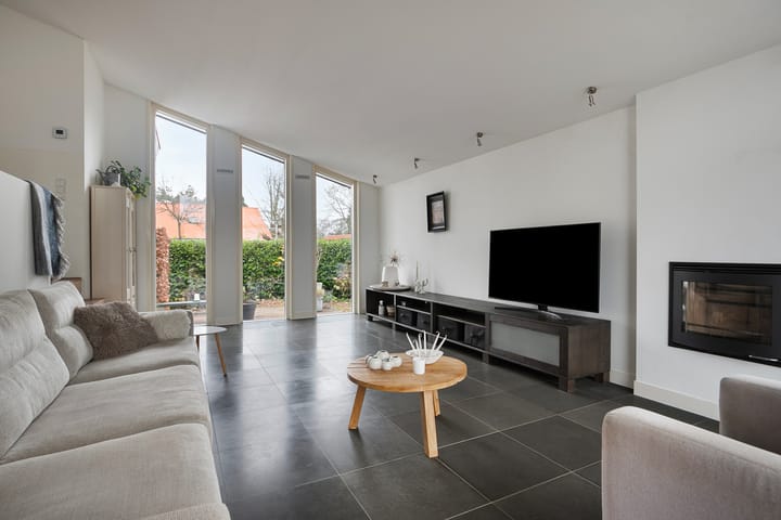 Foto 20 van Moersluisstraat 12