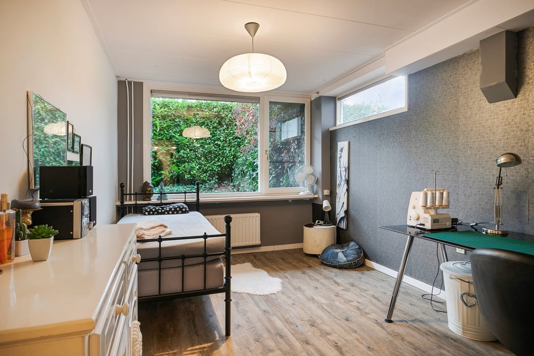 Foto 26 van Moersluisstraat 12