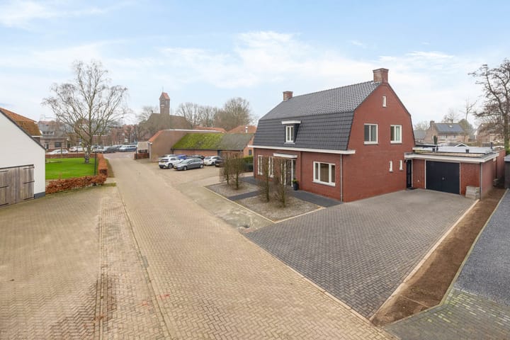 Foto 2 van Peelstraat 3