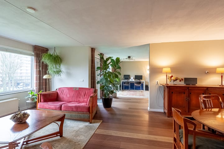 Foto 14 van Schubertlaan 323