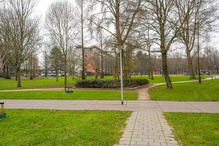 Foto 44 van Schubertlaan 323