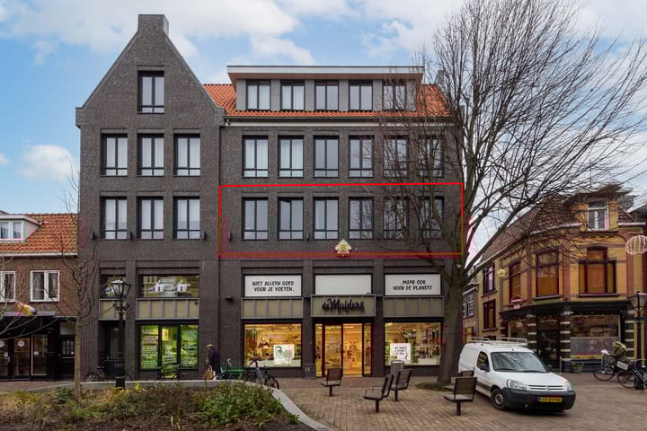 Foto 30 van Laat 202-B