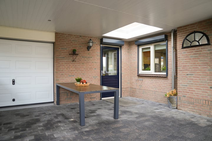 Bekijk foto 41 van Hofhooistraat 15