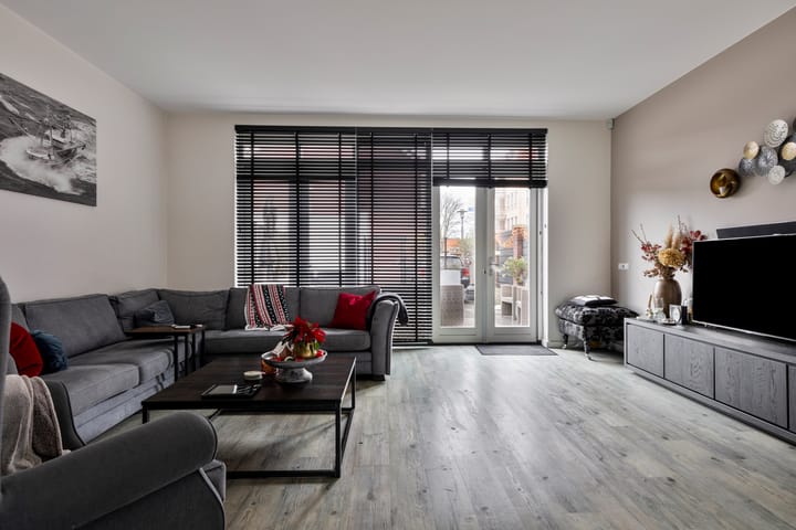 Foto 10 van Haringkade 1