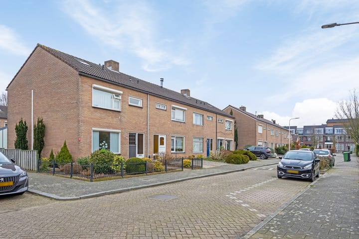 Foto 6 van Irenestraat 18