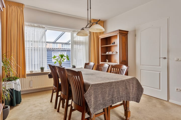 Foto 11 van Irenestraat 18