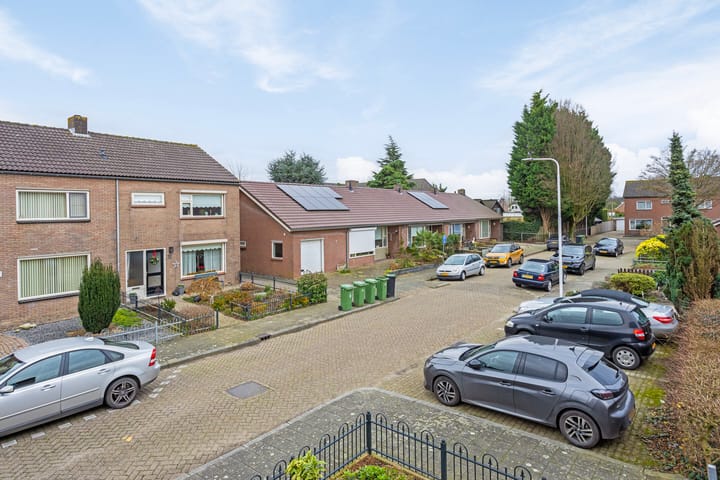 Foto 19 van Irenestraat 18