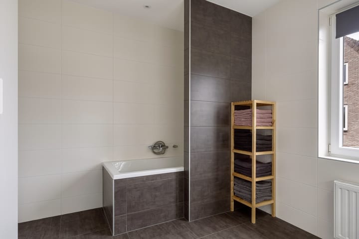 Foto 25 van Beneluxstraat 118