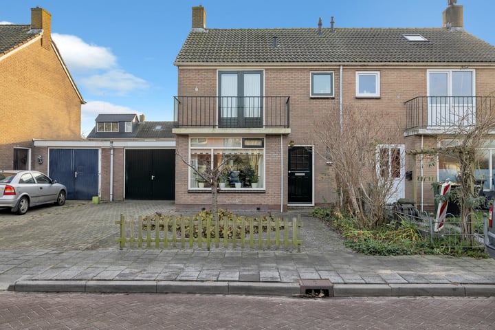 View photo 30 of Iepenlaan 19