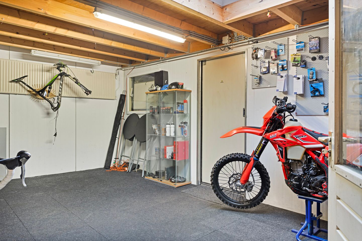 Photo 29 of Ruwenhofstraat 28