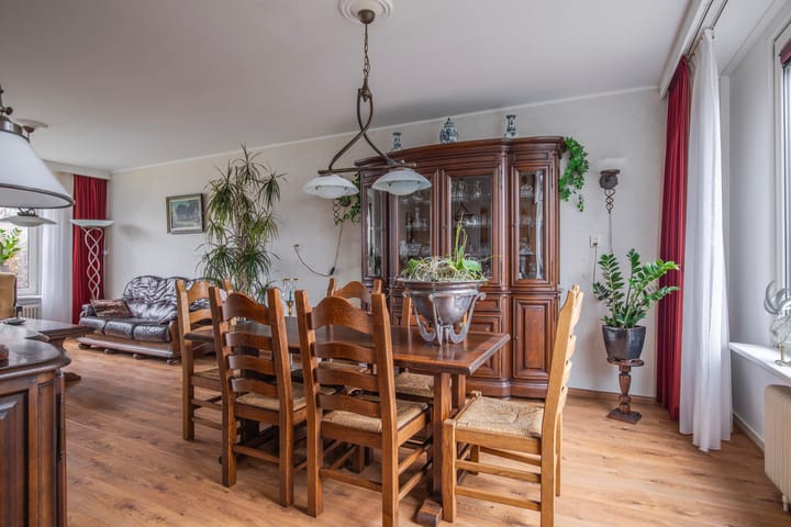 Foto 8 van Johan de Wittstraat 31