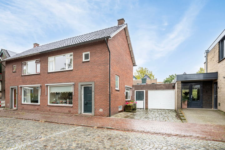 Bekijk foto 1 van Paradijsstraat 16