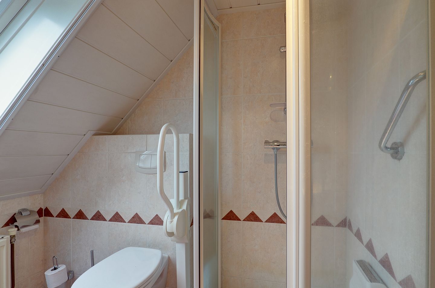 Foto 40 van Groningerweg 8