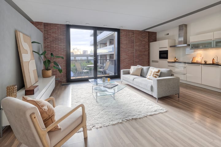 Foto 5 van Purperhoedenveem 24