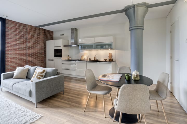 Foto 6 van Purperhoedenveem 24