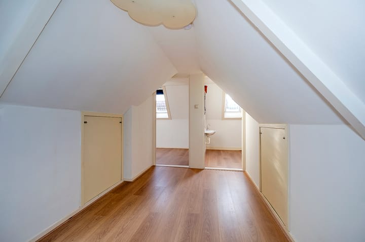 Foto 51 van Meidoornlaan 4