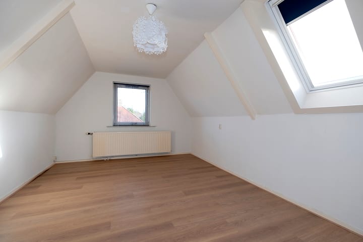 Foto 52 van Meidoornlaan 4