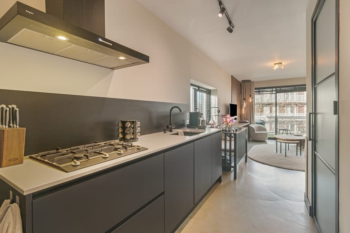 Foto 18 van Muiderstraat 93