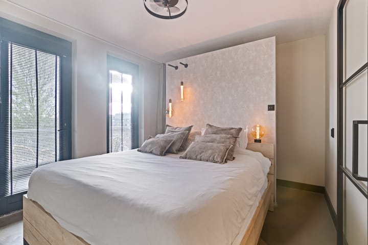 Foto 22 van Muiderstraat 93