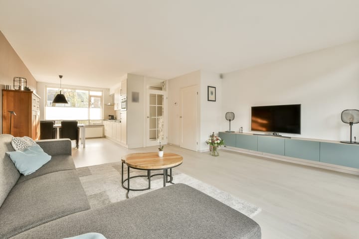 Foto 8 van Alphons Diepenbrocksingel 3