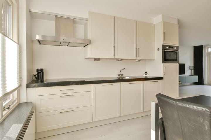 Foto 12 van Alphons Diepenbrocksingel 3