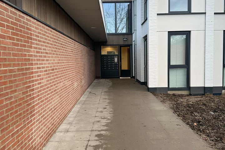 Bekijk foto 3 van Wilgenstraat 4