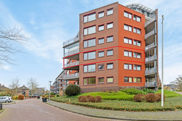 Bekijk foto 5 van Zuidhaege 46