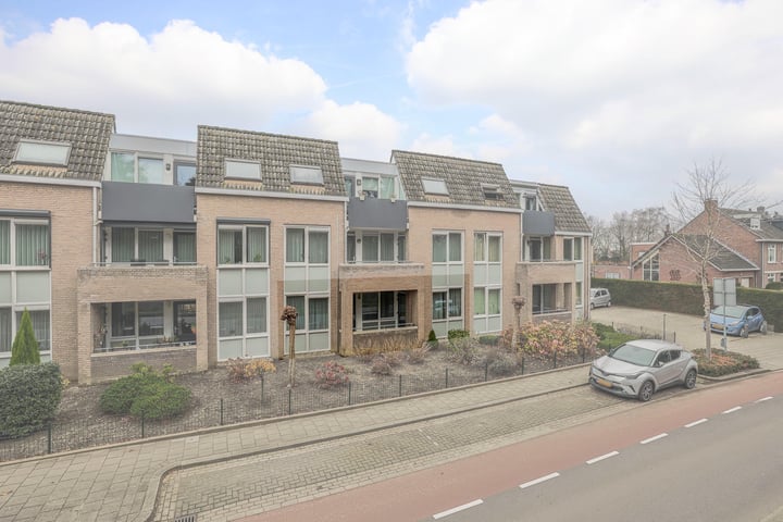 View photo 1 of Bongerdstraat 251